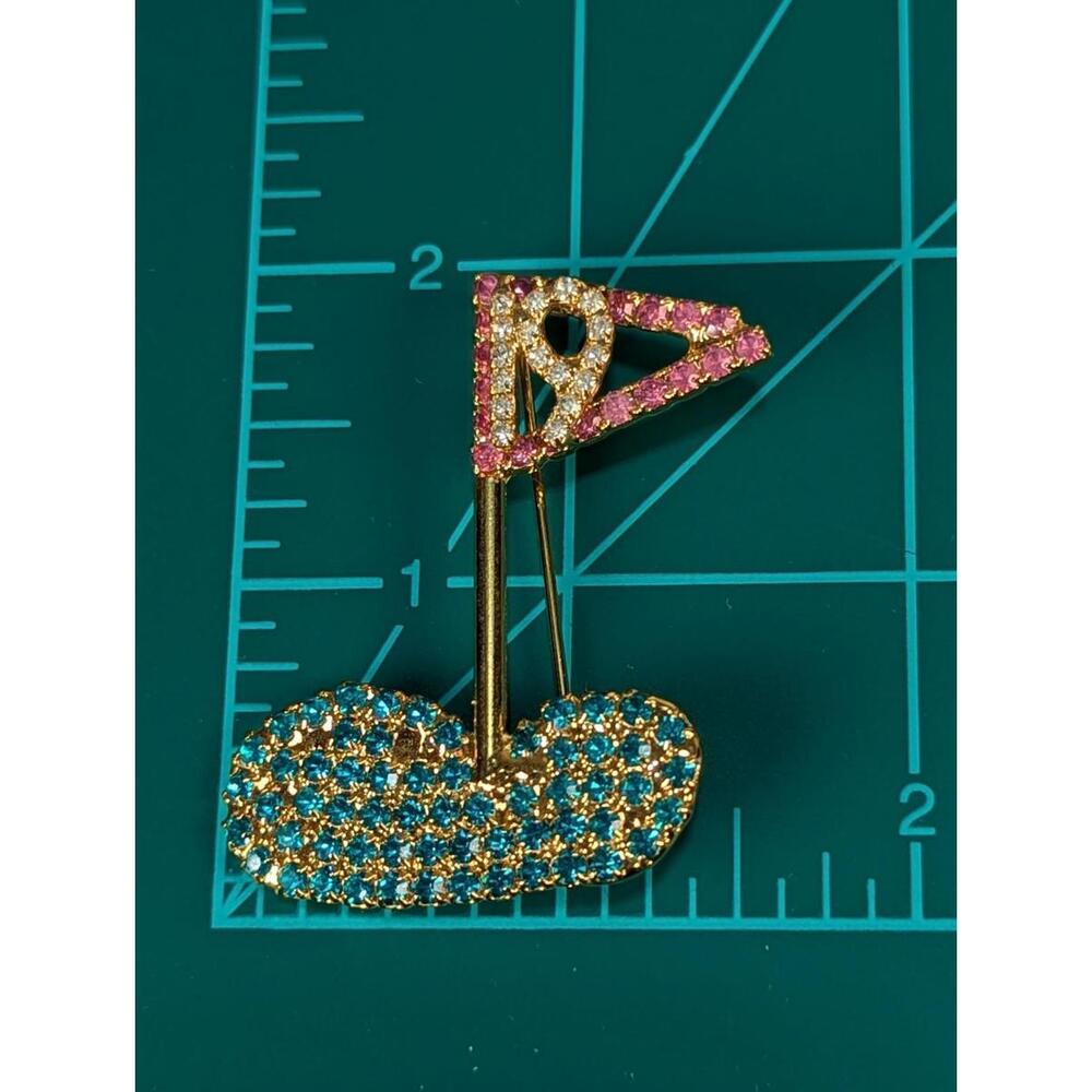 Dorothy BAUER Vintage 19th Hole Pin/Brooch Pink & Teal Crystals Golf Unisex Vtg - Picture 6 of 6
